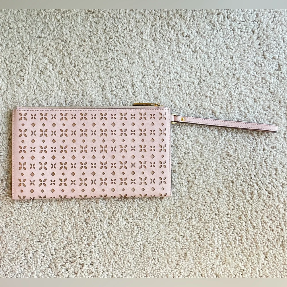 Michael Kors Jet Set Perforated Leather Clutch Wristlet Light Pink Laser Purse